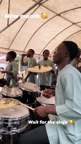 Your gift will make room — just keep showing up, even if the room looks empty 🥁 Alujo credit @Tinnny XL ❤️  @Superkay melody @ᴅᴀᴍɪʟᴀʀᴇ😎💜 @eniyoungadebowale @Delk the Drummer @ADJ♠️ @yangolee347 @SeyizySho TV #reels #fyp #foryou #tinybeats #japan #liveband