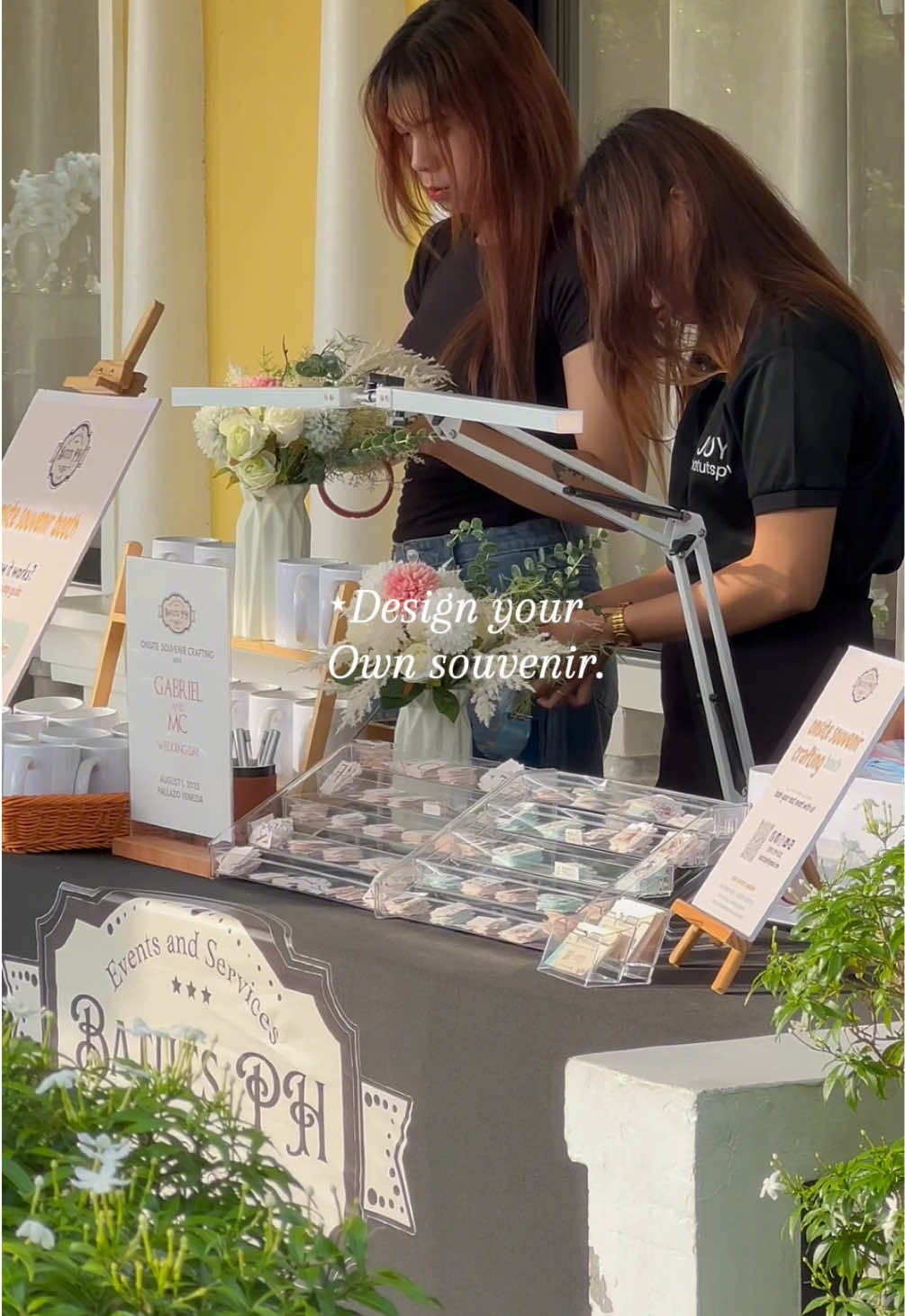 No other way to begin August than to witness the start of another forever. Oh, we sooo love weddings. 💍👰🏻‍♀️🤵🏻‍♂️💒💐 Thank you for making us your live events souvenir making partner 🥰🫶🏼 Get 10% off discount for all successfully booked events this month 🥰 We got youuu folks! 🌹