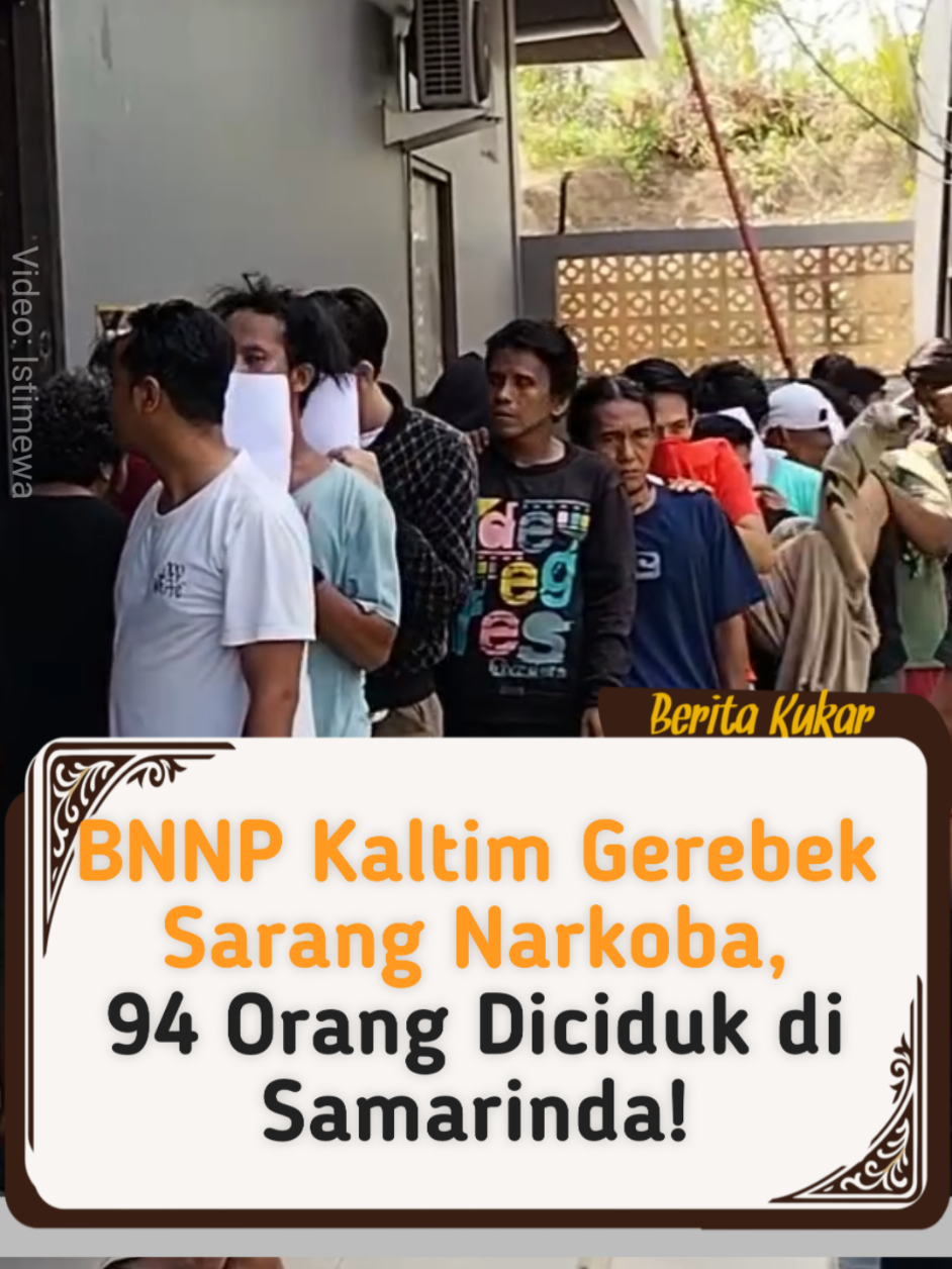 Badan Narkotika Nasional Provinsi Kalimantan Timur (BNNP Kaltim) menggerebek sebuah lokasi peredaran narkoba di Jalan M. Sangaji, Samarinda, Kamis malam (31/7/2025).⁣ ⁣ Dari operasi tersebut, 94 orang berhasil diamankan, sebagian besar pengguna narkoba, termasuk 7 perempuan. Tes urine menunjukkan seluruhnya positif.⁣ ⁣ Penggerebekan dilakukan karena keresahan warga, termasuk tokoh agama dan adat.⁣ ⁣ Menurut AKP Dwi Wibowo Laksono, para pengguna akan diarahkan untuk rehabilitasi, bukan dipenjara. Tujuannya: memutus “pasar” narkoba di wilayah tersebut.⁣ ⁣ 🛑 *“Kami ingin menyadarkan para pengguna. Kalau tak ada yang membeli, tak akan ada yang jual.”*⁣ ⁣ 🔗 Baca selengkapnya: mediakaltim.com ⁣ #Kukar #KutaiKartanegara #BeritaKukar #BNN #PerangMelawanNarkoba #Samarinda #BNNKaltim #KaltimBersihNarkoba #AntiNarkoba #WaspadaNarkoba 