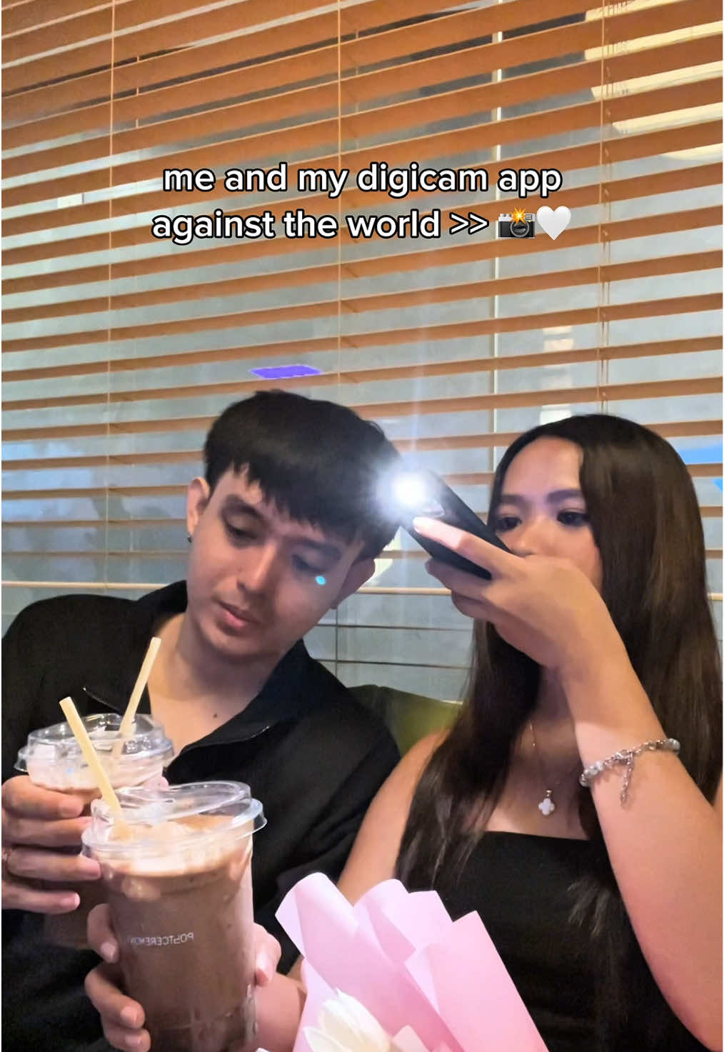 Digital Camera App + cute coffee shops 📸🤍  iOS users, copy this for a surprise:https://apps.apple.com/redeem?ctx=offercodes&id=6740760807&code=XYL0VR Android users, enter the invitation code for a surprise:xyl0vr #fyppp #filter #kapi #kapicam #digitalcamera #retrocam