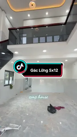Gác Lững 5x12 - Có Ban Công Trước 
