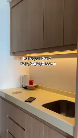 Gaji: masuk Aku: langsung cari tempat staycation 😎 Karena healing gak nunggu burnout! Booking sekarang sebelum full booked👌 #apartementanggerang #apartementangerangmurah #apartementransit #apartementreeparkcitycikokol #treeparkcitytangerang #staycationtangerang #barengayang🥰❤️ 