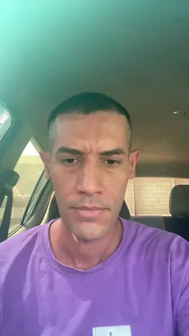 بس بلعراق صاحبك اذا راكب سياره وشافك بشارع يكسر عليك 💔