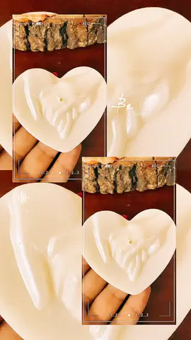 Cuore con mani profumato 🤍#cuoreincera#promessadimatrimonio💚💍 #glassaprofumata #candela #candles #handemadewithlove🌸 