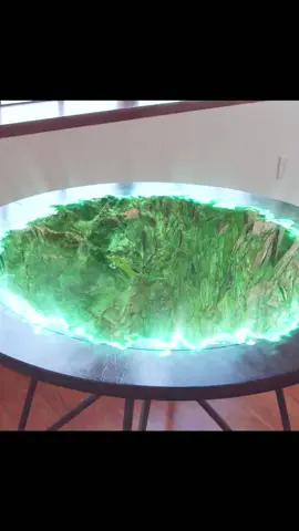 A black hole unexpectedly appeared on the woman's table#fyp #foryou #mvoie #tiktok 