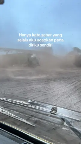 #drivermuda😎 #pejuangrupiah #kulitambang #pesonatrukindonesia #storytruck #fypシ゚ #jalilaagung #katakata #masukberanda 