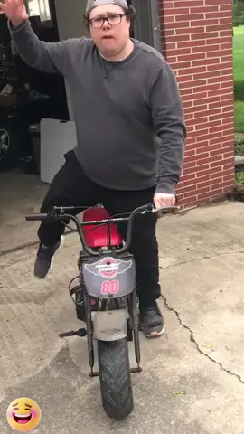 Failed to ride the bike#usa🇺🇸 #foryou #funnyvideos #funnymoments #viral #viralvideo 