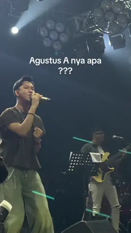 emang part “andaikan dirikuuuuu menjadi pendampingmu ditahta hatikuuuuuu uuu” paling paling sedepp @FajarNoor_  #fajarnoor #fajarnurdinansyah #fajaridol #tahtahatiku 