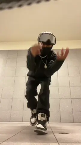 Sturdy dance #dance #sturdy #drill #drip #viral 