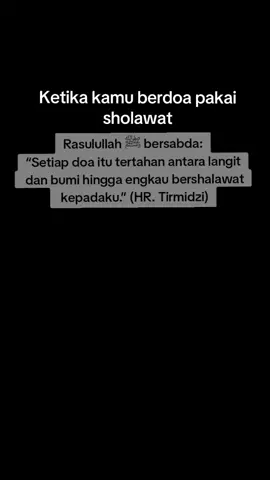 Doa tanpa sholawat ibarat pesawat tanpa mesin. Tapi doa dengan sholawat? Jet spiritual menuju langit tertinggi. #SholawatPower   #DoaLangsungKeLangit   #SholawatRasulullah   #SpiritualJourney   #CintaNabi #fyp 