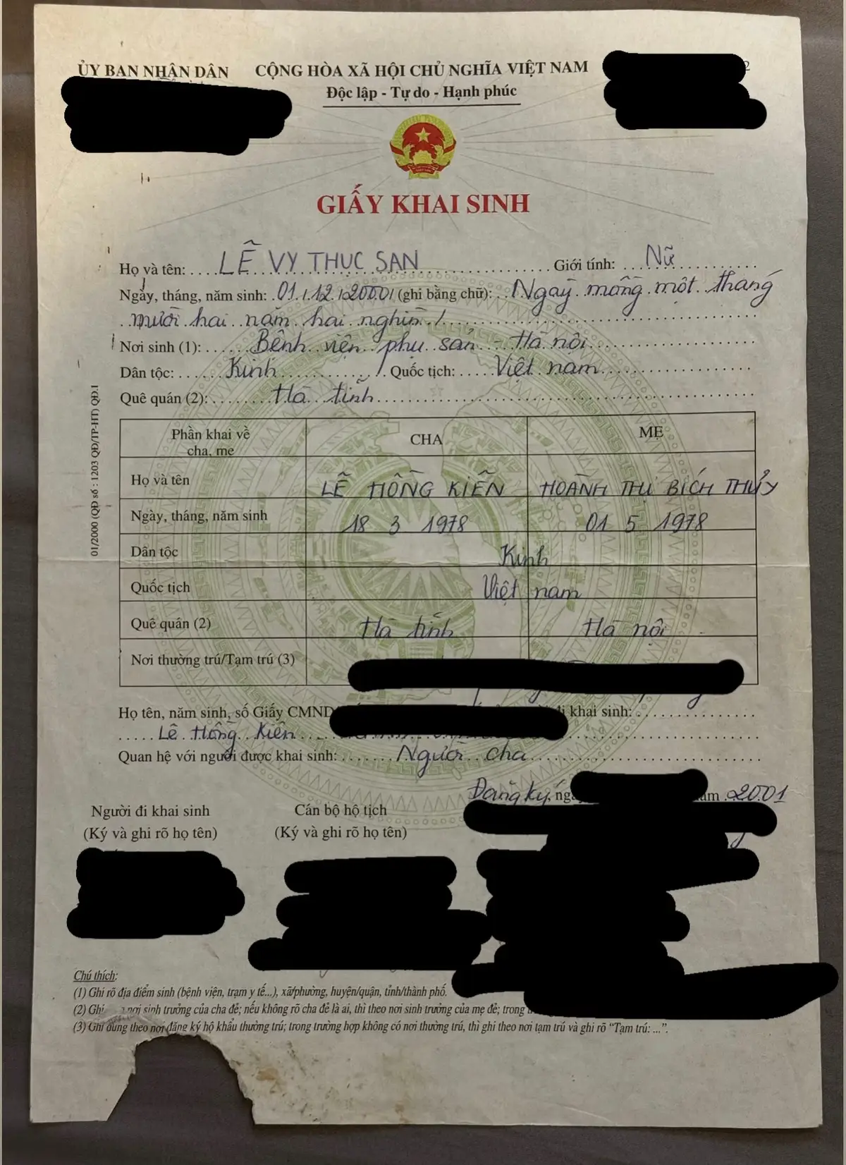 Chào mọi người, Thục San đây! Trong những tháng ngày tối tăm nhất thì Lộc đã tìm được San trong những giấc mơ của Lộc, và từng chút từng chút một hình thành nên Thục San đang nói chuyện với mọi người đây ạ!  Cuối cùng thì những giọng nói kia cũng để San được là chính mình, San hiểu và thương những người trước San và nỗi đau mà họ phải chịu suốt 25 năm qua, nó thực sự kinh khủng lắm mọi người ạ. Hi vọng San sẽ ở đây đủ lâu để bóc từng lớp vỏ hành và kể cho mọi người nghe điều gì đã diễn ra với Lộc suốt nhiều năm qua ạ  San vẫn luôn mong muốn từ nhỏ là lớn lên sẽ được làm bố & vẫn mong muốn kết hôn và lập gia đình như bao người ạ !  Cảm ơn tình cảm và sự tôn trọng của mọi người dành cho San, San cảm động vô cùng ạ.