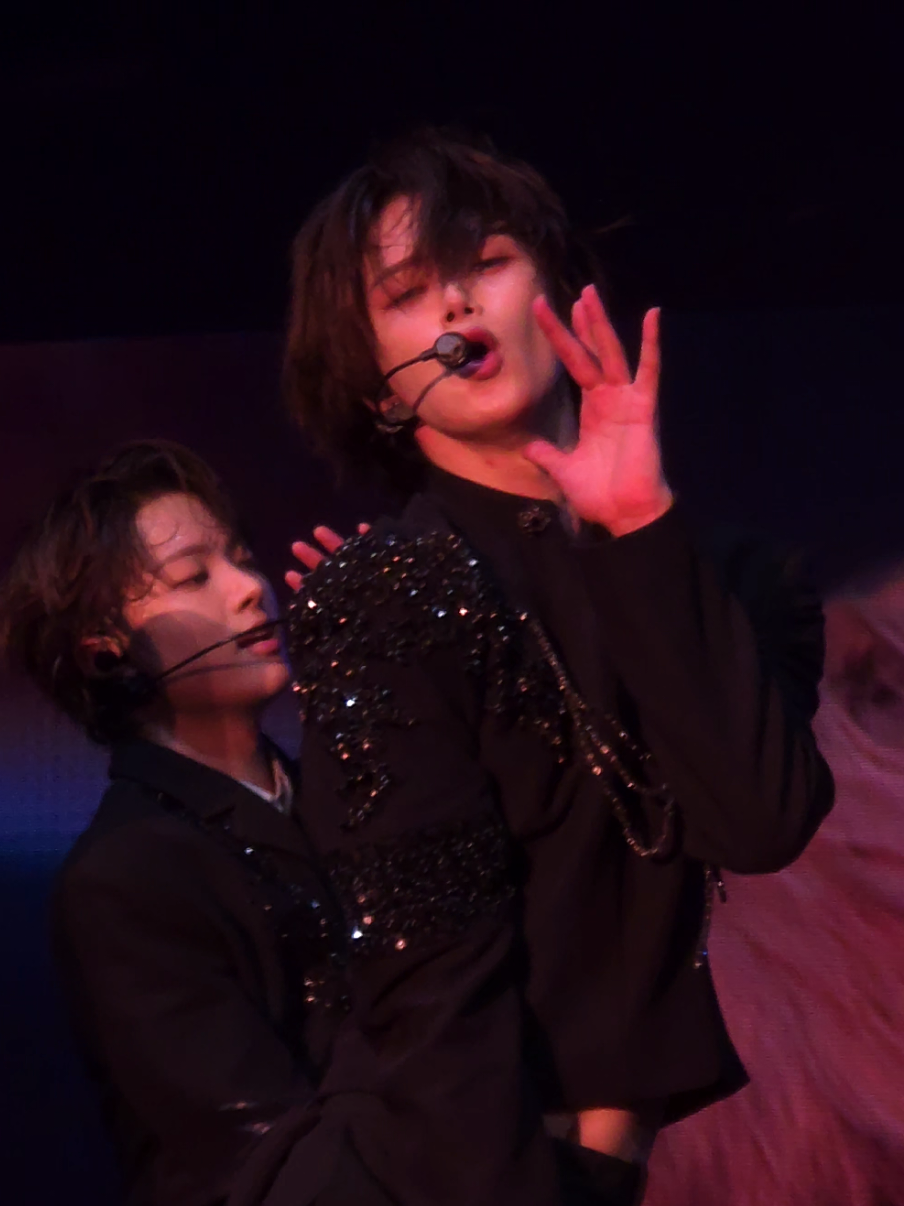 250726 &TEAM AWAKEN THE BLOODLINE in Hongkong🇭🇰 RunWild ～K focus～ 世界で一番カッコいいんだよなぁ〜😙💚けいくんのパフォーマンス見ると本当に元気出るありがとう🙏✨ #andTEAM #앤팀 #andteam_k #K #케이 #ケイ #awakenthebloodline #awakenthebloodline_hongkong 