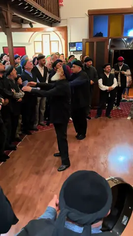 “ Onlar, ayakta iken, otururken, yanları üzerine yatarken Allah’ı Zikrederler “ [ Al-i İmran / 191 ]  Allah’ı Zikret ki kurtuluşa eresin, Allah’ı Zikret ki O’nun sırrına eresin, Allah’ı Zikret ki O’nun Cemalinde baki olasın… KADİRÎ, RUFÂÎ, BEDEVÎ, DESÛKÎ, ŞAZELÎ, NAKŞİBENDÎ, MEVLEVÎ, BEKTAŞÎ, BAYRAMÎ, CELVETÎ, ÜVEYSÎ, EKBERİYYE, MISRİYYE ÜSTÂDI MÜTŞİDİ KÂMİL HÂDİMU’L FUKARÂ EL-HAC BAYINDIRLI HACI MUSTAFA ÖZBAĞ ( Kaddesa’llâhü Sırrahü’l Azîz ) EFENDİ … @mozbag @tasavvuf_vakfi  #türkiye #bursa #üstad #mürşidikamil #mürşid #şeyh #alim #zamanınkutbu #mustafaözbağ #tasavvufvakfı #sufitopluluğu #sufidünyası #sufiyolu #tasavvuf #tasavvufuyaşamak #mesnevi #mevlevi #mevlana #sufi #sufizm #mevlevihane #zikir #zikirmeclisi #islam #islamdünyası #sufiöğretisi  ATİK, TETİK ve ÇEVİK