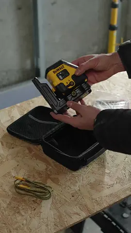 Check out the latest USB Cross Line Green Beam Laser #DEWALT #Unboxing #Laser