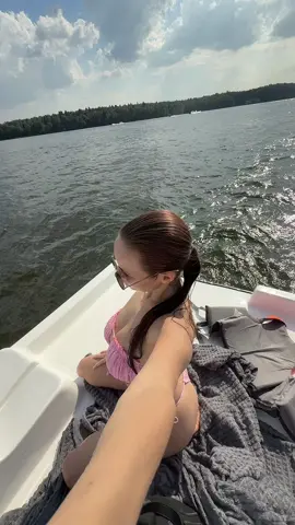 купаюсь загораю 🌅 tg: yaaadashulya