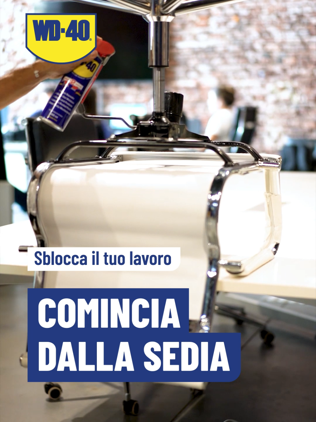 Non farti distrarre dalla sedia che cigola, usa il nostro #WD40ProdottoMultifunzione 💨  #WD40 #WD40Italia #OttimoLavoro 