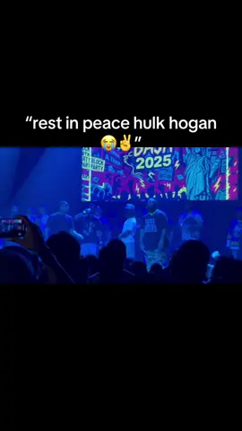 this not a hulk hogan rally 😭✌️ #hulkhogan #summerbash #wrestlewave #battlerap 