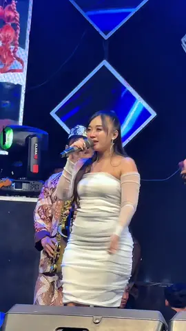 Katon kalem lan pantes gawe wong wadon gemes… @Ayu WD 