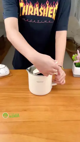 Ấm điện gấp gọn đa năng