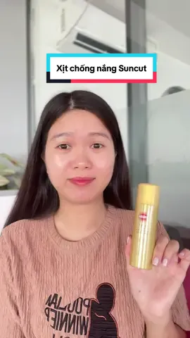 Xịt chống nắng cho cả face và body nè mấy bà 🤗 #xitchongnangsuncut #xitchongnangsieuchongthamnuoc #omicare
