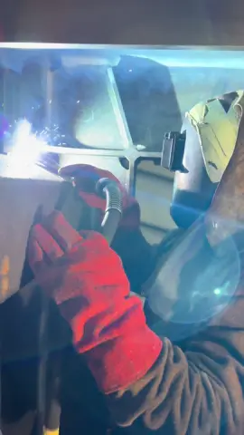 Posição difícil hein, arame tubular com 24 de força e  8 de arame 😏🔥 #weldernation #soldador #migmag #españa #welding #europe #brasil🇧🇷 