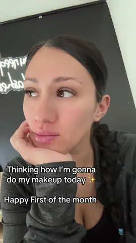 Good morning ☀️ Busy day today , still thinking how I’m gonna do my makeup on my downtime ✨ #lashextensions #lashes #applevalleylashes #highdesertlashes #girlssupportgirls #tiktok #contentcreator #fyp #trending #1000 #content #MomsofTikTok #stayconsistent #imjustagirl #girlthings 
