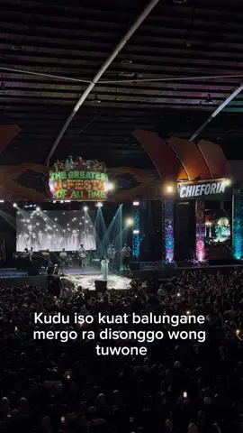 Editan terbaik yang pakai sound ini direkrut mas @Royhan Ni amillah jadi kameramennya  #pusmashakira #egowongtuo 