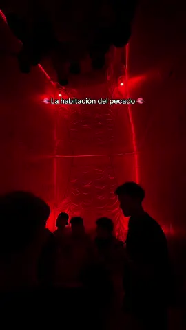 Primera horas de esta habitación…. Miedo me da😙 #arenalsound2025 #festival 