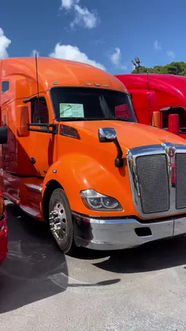 🚛 2018 Kenworth T680 📍 556,052 miles | 💰 $39,900 Clean, dependable, and built for the road — this 2018 T680 is a solid choice for any fleet or owner-op looking to upgrade without breaking the bank. 📞 DM today before it’s gone! #KenworthT680 #UsedTruckForSale #TruckingLife #SemiTruckDeals #OwnerOp #FleetUpgrade #trucking #trucks #truckinglife #trucksforsale #Trucking #truckingindustry #truckinglifestyle #truckinglife #truckersofinstagram #truckin #truck #trucksforsale #truckingbusiness #trucktok 