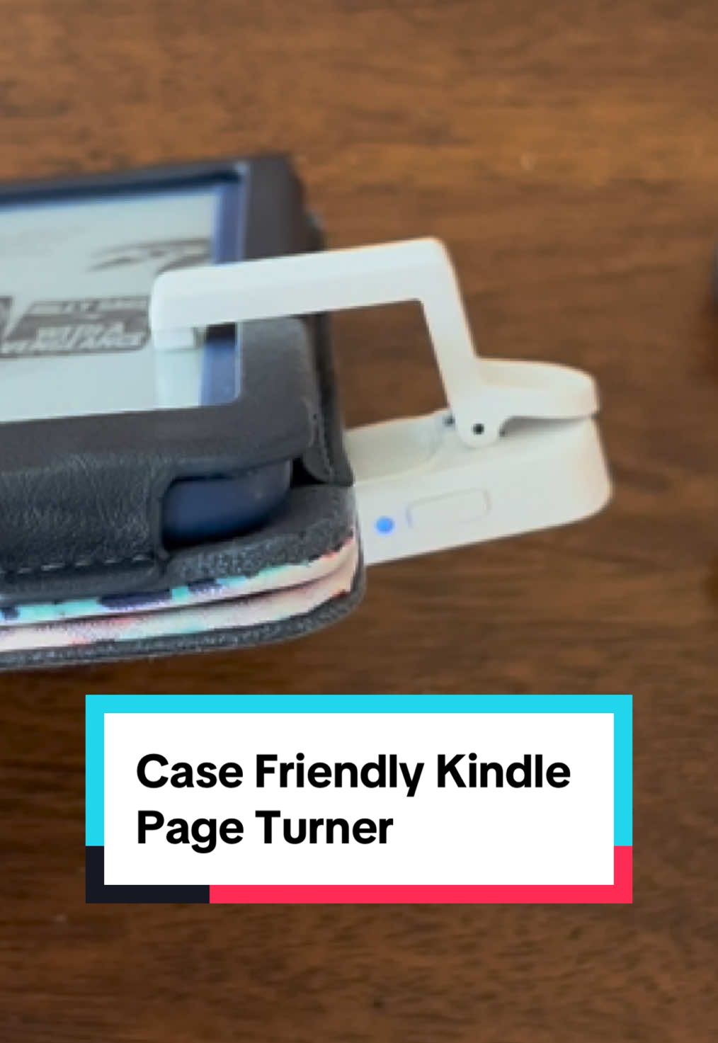 This kindle page turner is the first truly case friendly one I’ve ever found! I’m in love! #pageturner #BookTok 