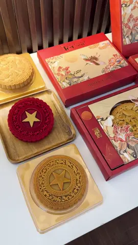Cờ đỏ sao vàng Việt Nam muôn năm🇻🇳,mẫu bánh yêu nước nhiều phiên bản, không những ngon mà còn là  hình tượng lá cờ Việt Nam hưởng ứng lễ Quốc Khánh 2/9 để làm quà biếu trao ý nghĩa ạ#tiembanhcobong #banhtrungthuyeunuoc #trungthu2025 #viral #xuhuongtiktok 
