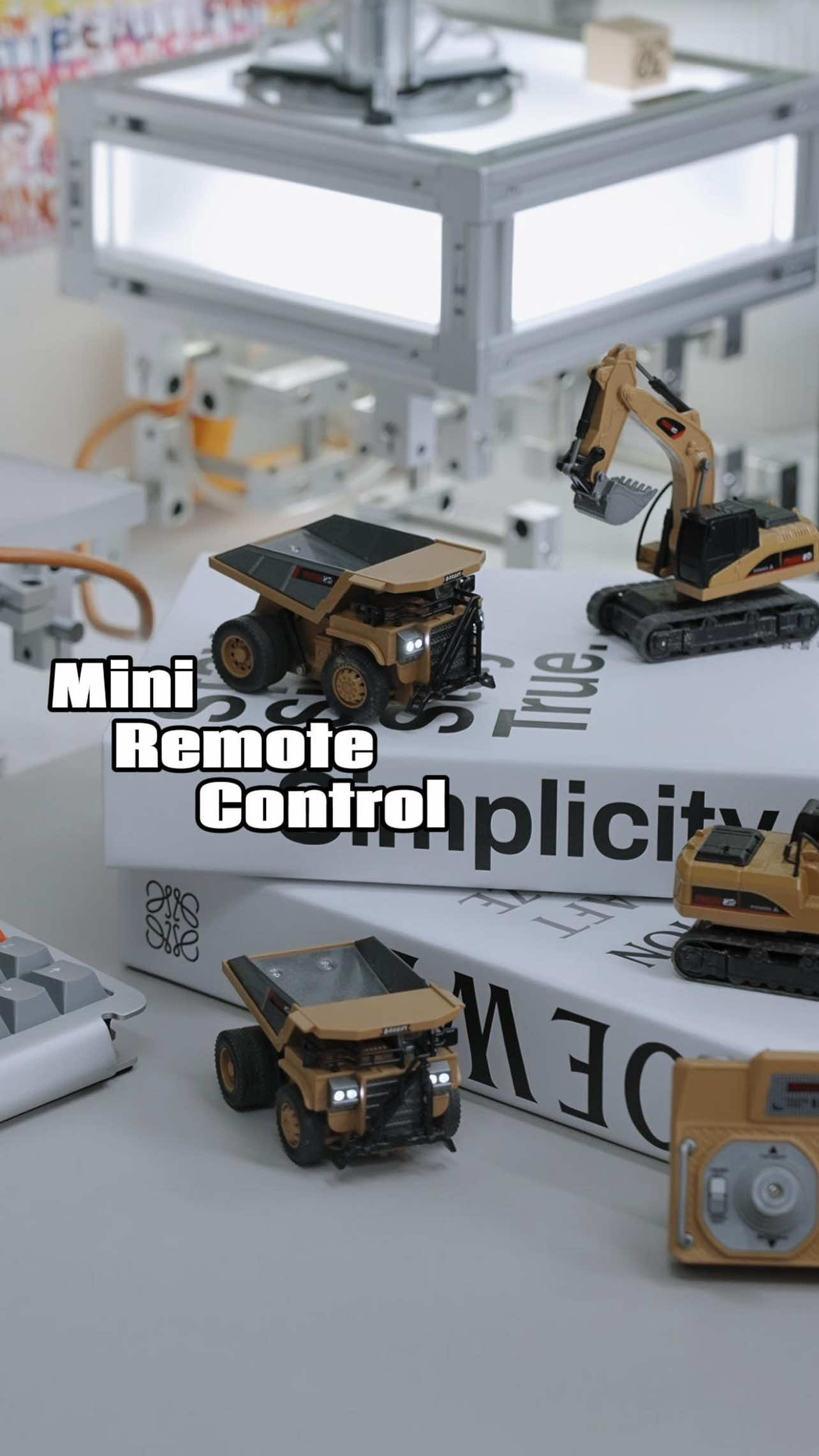 The remote control engineering truck that allows men to play all day is like this!Brrrrt 1/64 Mini Forklift Toy, Remote Control Excavator & Dump Truck Set, Lights & Sounds, RC Construction Vehicle for Kids & Adults #toys #toy #toycollector #toyscollector #toyreview #toycommunity #toptoy #buildingtoys #boysandtoys #tiktokshopbacktoschool #spotlightfinds 