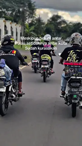 Kota orang lebih indah untuk mengukir cerita disetiap kilometernya😇👋 #gl #bokongkotak_offical🚀🚀 #ridding #touring #fyp #trend #banyuwangi 