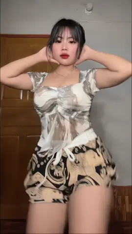 ညဘက်လာတင်တာ…🤍 #foryou #foryoupage #myanmartiktok 