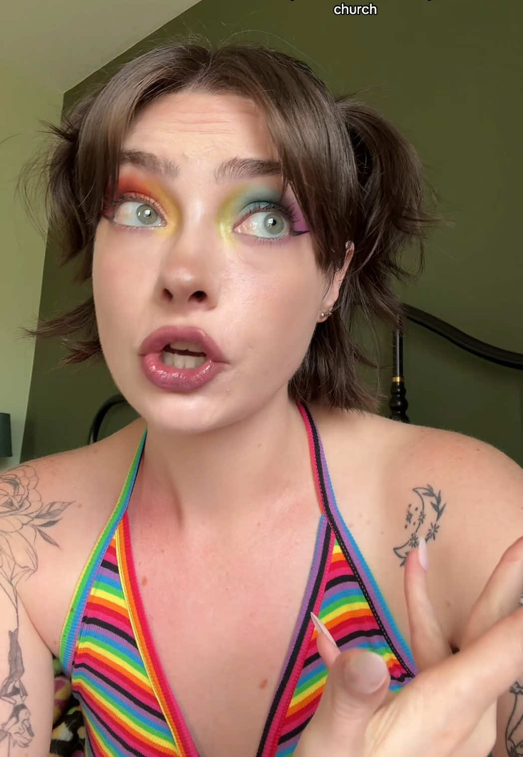#stitch with @Gridiron Giggles for the record I like the video now that I can appreciate the nuances of camp and queer culture 🌈 ◡̈  #queer #Pride #throwback 
