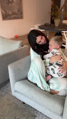 Everything gets a bit more rowdy after breakfast - romanticizing these slow, summer mornings with my boys 🥹 #morningroutine #momlife #momof4 #morningvlog #momroutine 