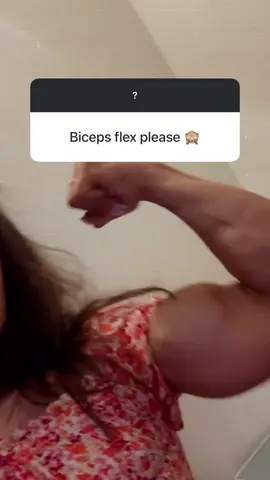 Kristina Zafirova#flex #muscle #musclemommy #fbb #volimzenerazvijene #bodybuilding #biceps #strong #muscles