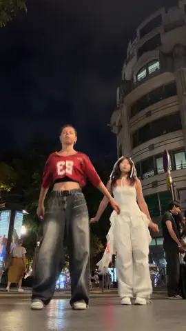 super jellyous 🥴@ILLIT #neodrip #fyp #dance #Kpop #dance #cover #illit @OPA🦖 @ɴᴇʏ💢 