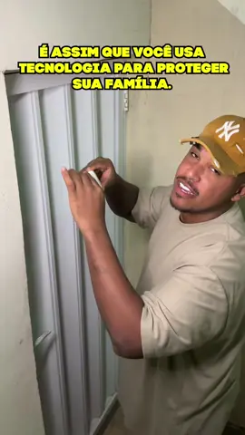 Um dos vídeos mais importantes da série! 🚨 Usei o sensor Tapo T110 com hub da tapo também: se alguém invadir, eu sei na hora. Funciona em porta, janela, garagem… Recomendo demais!