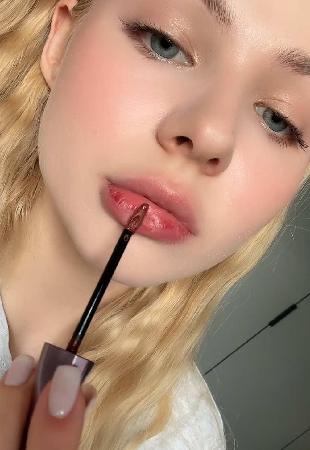 velvet nude 😍🫧 @Timephoria.id Nebula Velvet lip cream - Estelle 12 #timephoria #lipcream #kbeauty #koreanmakeup #softlips #velvetlips #koreanbeauty #glowmakeup #kmakeup #lipcolor #tintedlips #moistlips #koreancosmetics #aestheticmakeup #dewyskin #lipglow #juicylips #beautyroutine #kbeautymakeup #lipcare #beautytrend #softmakeup #LipstickLove #everydaymakeup #lipobsessed #beautytips #kbeautyroutine #lipcreamtexture #glowyskin #timephorialips #lipswatch