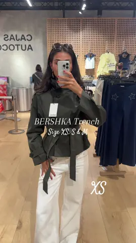 Ihr wisst nicht wie lange ich diesen Trenchcoat von h&m wollte, jetzt hat bershka einfach so einen ähnlichen rausgebracht!! Welche Größe findet ihr am besten Xs, s oder m? #outfitinspo #bershka #trenchcoat #haul #falloutfits 