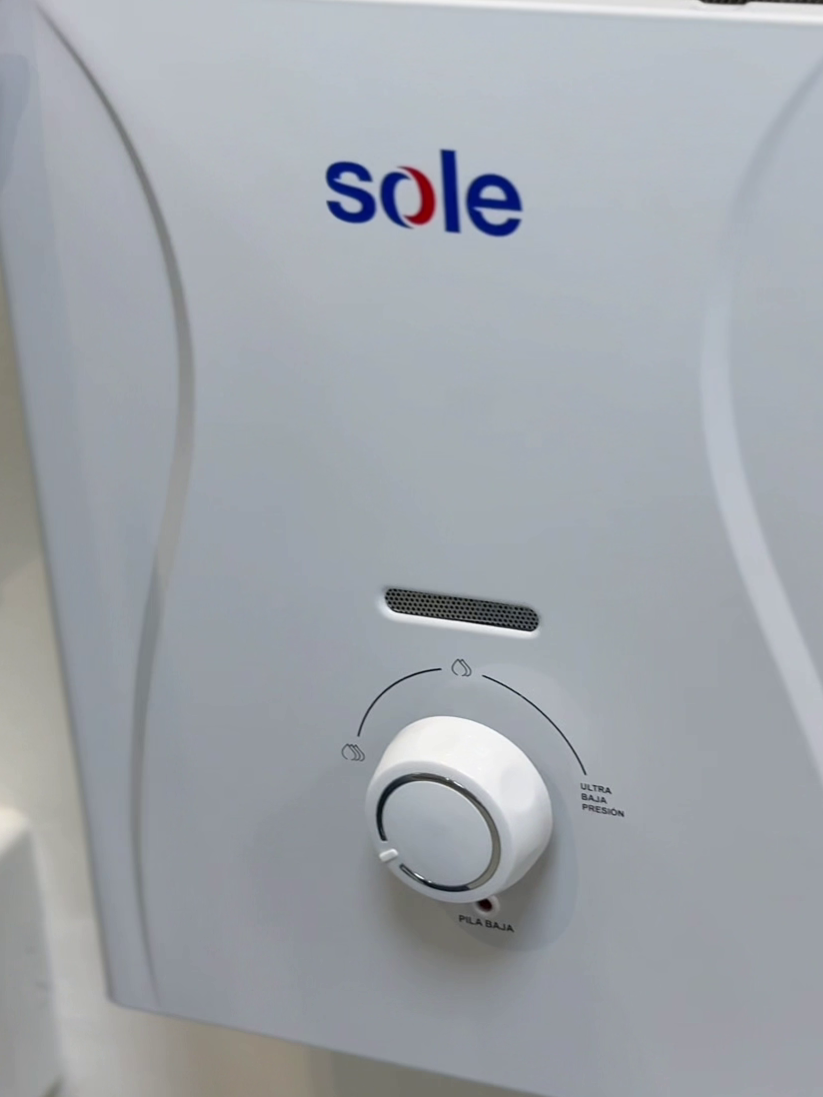 Mantén la calidez de tu hogar, aunque seas team invierno con el Calentador Instantánea Control Total  5.5L  ❄️🏡 👉 Encuentra la tuya en nuestras tiendas Sole o en sole.com.pe #TermaGenius #InviernoEnCasa #SoleEPerú