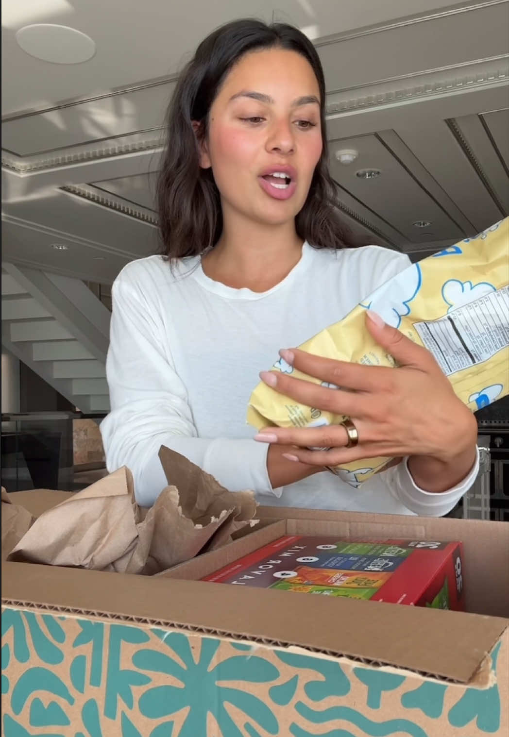 being the most attractive version of yourself has never been easier.. i choose to eat better, cleaner ingredients instead of constant dieting, and thrive market makes it so easy for me to achieve these goals! #thrivemarketpartner #mostattractiveversionofyourself #eatinghighqualityingredients #groceryhaul @Thrive Market 