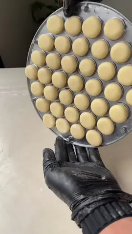 متوفرة مع دورة المعجنات الشامله بالمتجر  الرابط في ملف التعريف 👍🏼 #رشيد_الراشد #حلويات #cookies #معجنات #وصفات_سهله #foryourpage #fyp #ابها_الان #سينابون 