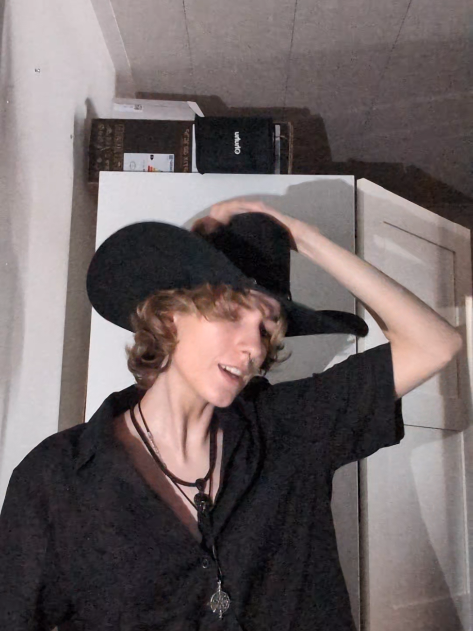 also, what character/characters could I do from Date everything (if that's even still a thing). Who knows, maybe I'll do it  #character #cosplay #closetcosplay #shape #shapeshifter #fem #masc #date #dating #datingsim #dateeverything #fy #fyp 
