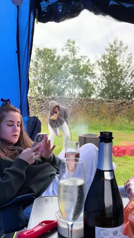 There’s two types of girls in this world 🌍 #camping #catgillfarm 
