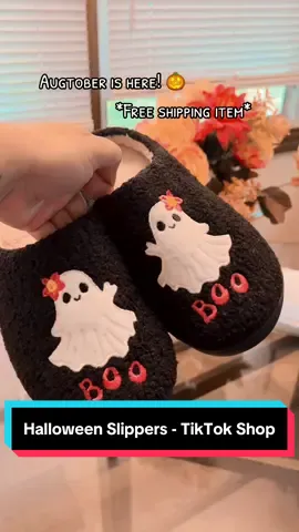 Ok these are too cute! Fall is around the corner, get your Halloween slippers now ☺️ #halloweenslippers #comfyslippers #augtober #tiktokshopfinds #freeshipping 