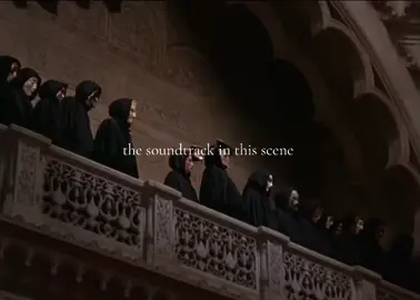 it scares me so bad but it’s so mesmerizing pls #foryoupage #fyp #letterboxd #targetaudience #eyeswideshut #stanleykubrick #viral #nicolekidman #aesthetic #christmas #cinema #theshining #horrormovies 
