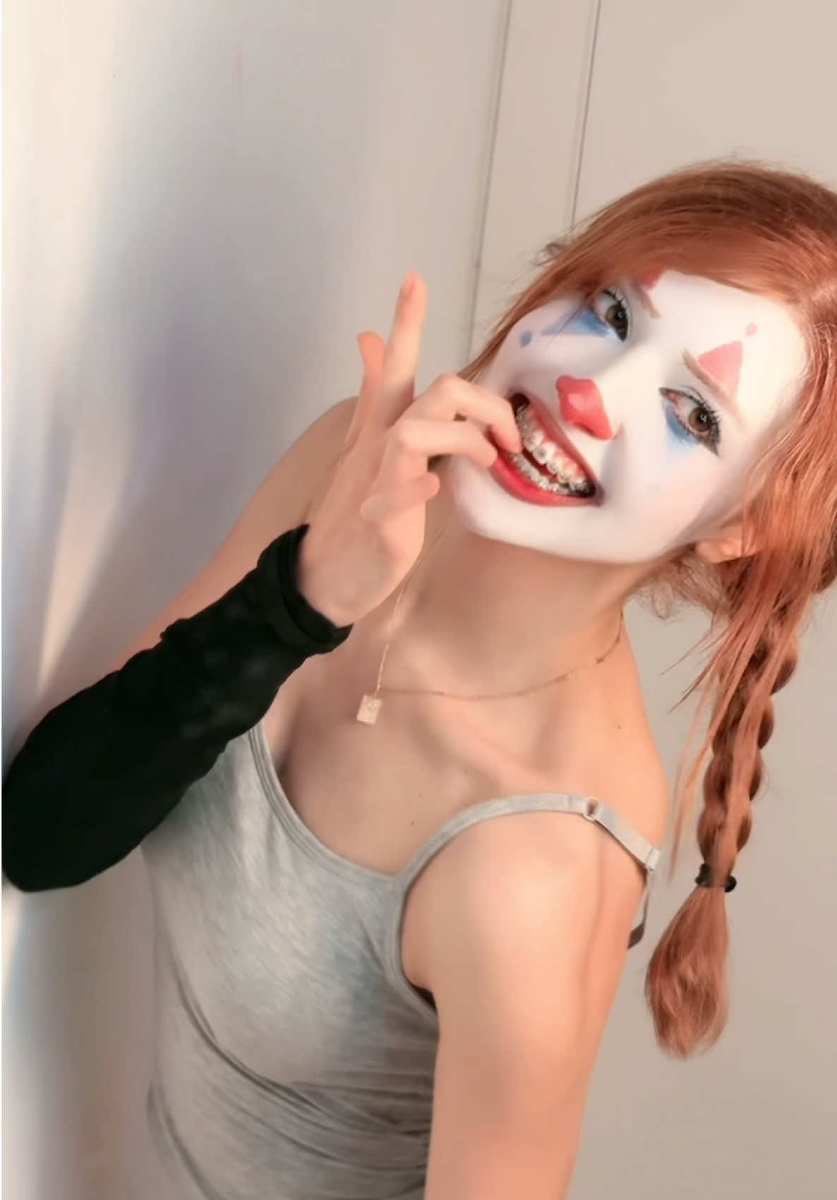 #clowngirl #clownmakeup #elowenclown #clown 