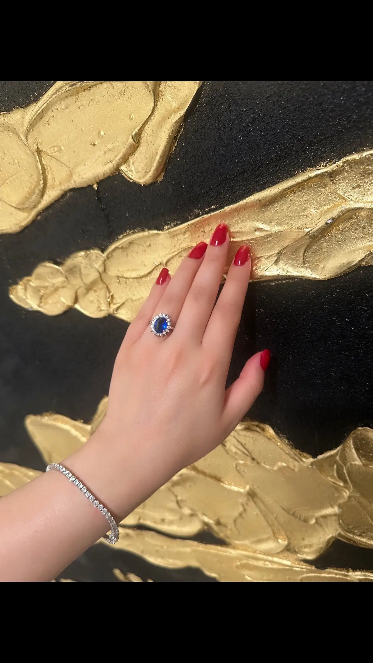 Something about the classics💙 #sapphireengagementring #sapphirering 
